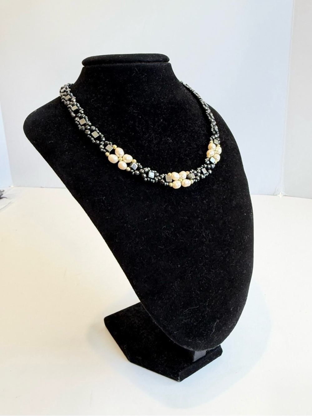 Handcrafted Hematite and Freshwater Pearl Choker/Collar Necklace - Picture 2 of 10